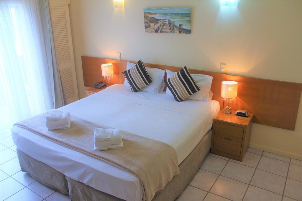 คริสตัล การ์เดน รีสอร์ต แอนด์ เรสเทอรองต์ Hotel แคนส์ ภายนอก รูปภาพ