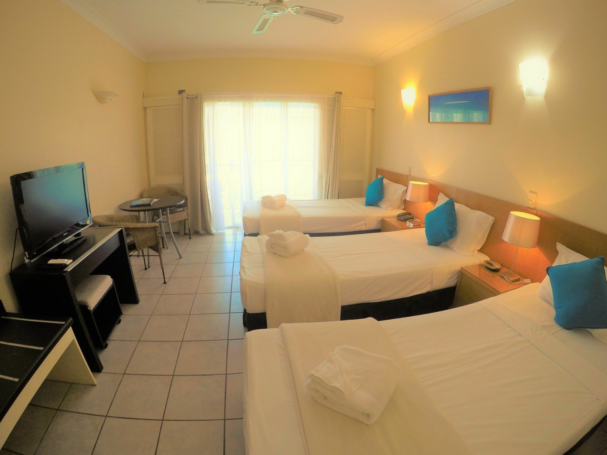คริสตัล การ์เดน รีสอร์ต แอนด์ เรสเทอรองต์ Hotel แคนส์ ภายนอก รูปภาพ